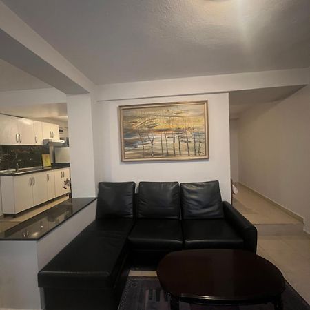 Tirana Center Apartment Εξωτερικό φωτογραφία